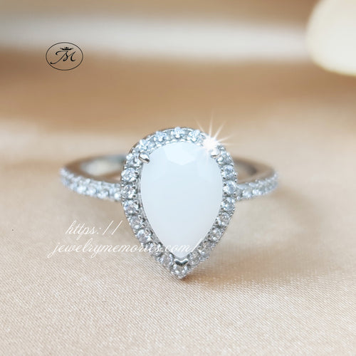 Gold Halo Teardrop Breast Milk Ring