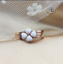 Load image into Gallery viewer, Four-Leaf Clover Breastmilk Stacking Ring