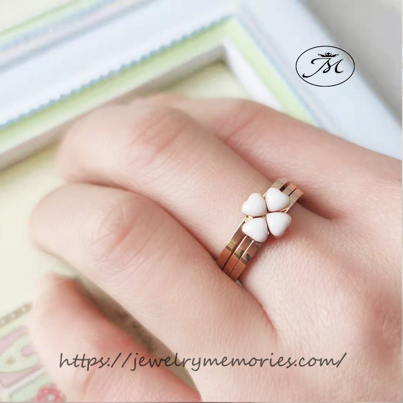 Four-Leaf Clover Breastmilk Stacking Ring