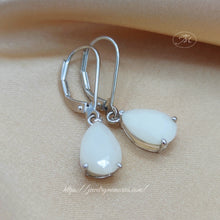 Load image into Gallery viewer, Alana Gold Breastmilk Drop Earring