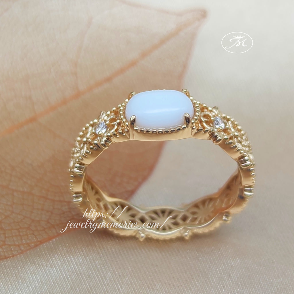 Gold Dainty Lace Breastmilk Oval Ring